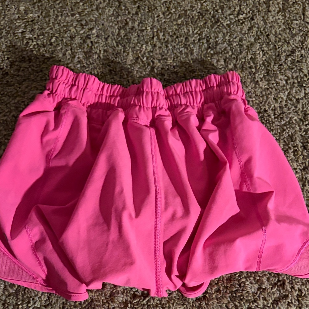 Lululemon athletic pink hottie hots size 2 and 2.5 - Picture 2 of 5